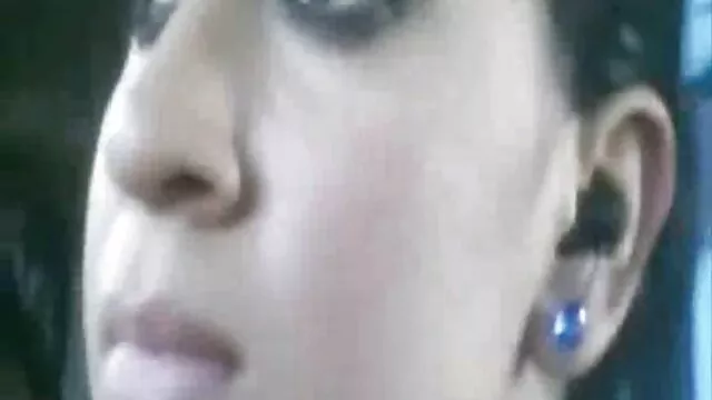 امرأة سمراء الجنس مع ماري كلارنس المغرية من هواة افلام اجتماعيه جنسيه اليورو