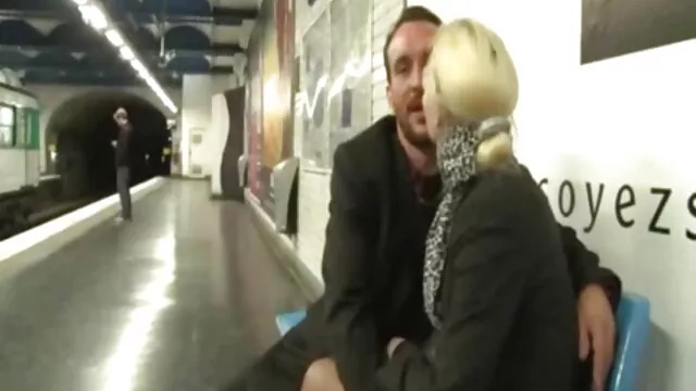 طماق على أكتاف العمل مع مذهل افلام جنسيه ٢٠١٩ تشارلي الأحمر من Nubiles Porn