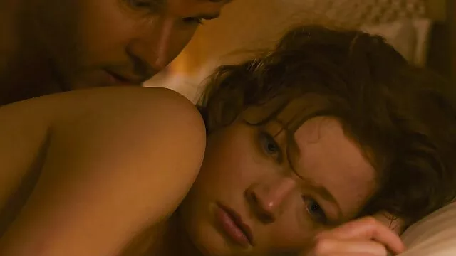 ثدي متوسط ​​الحجم مع ميلودي بيتيت رائع افلام جنسية ايطالية وأوليفيا شون من SexArt